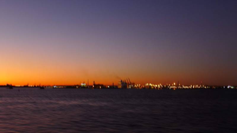 USA_2011-12-01 17-00-52